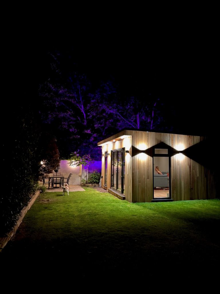 Luxury Garden Room-25433515